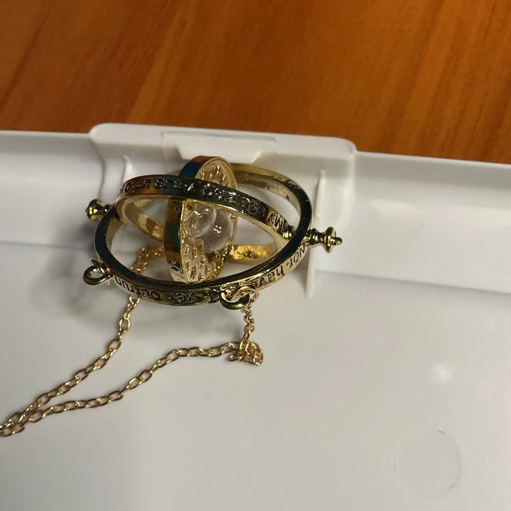 HARRY POTTER HERMIONE GRANGERS TIME‎ TURNER NECKLACE